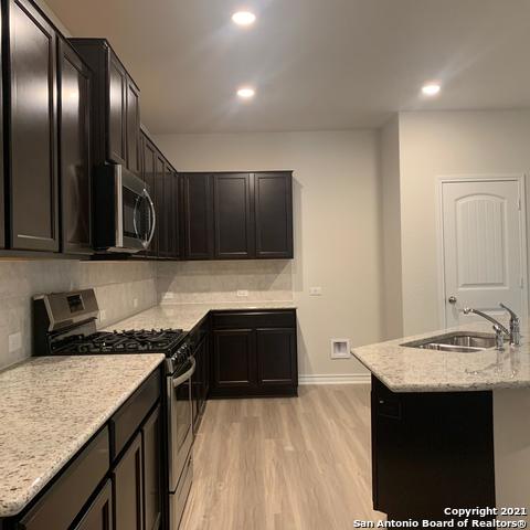 Image 7 of 20 For 807 House Sparrow