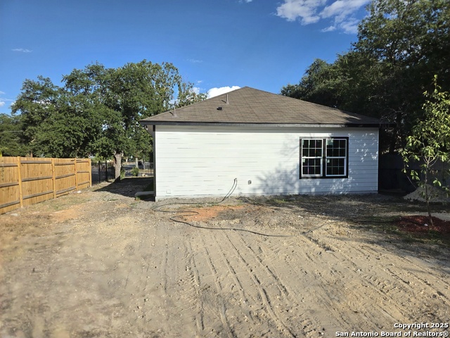 Listing photo id 17 for 159 Allsup