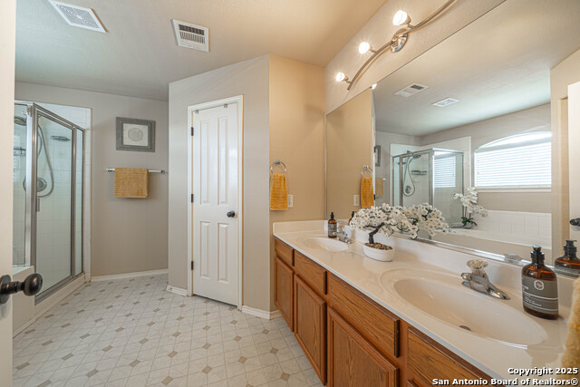 Listing photo id 12 for 116 Running Brook