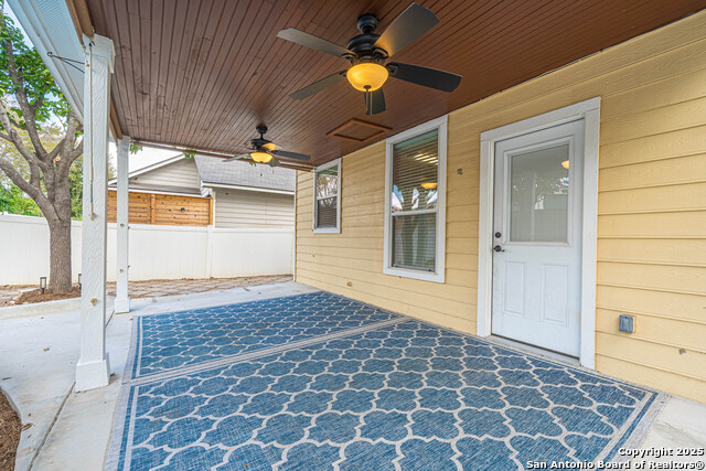 Listing photo id 22 for 116 Running Brook