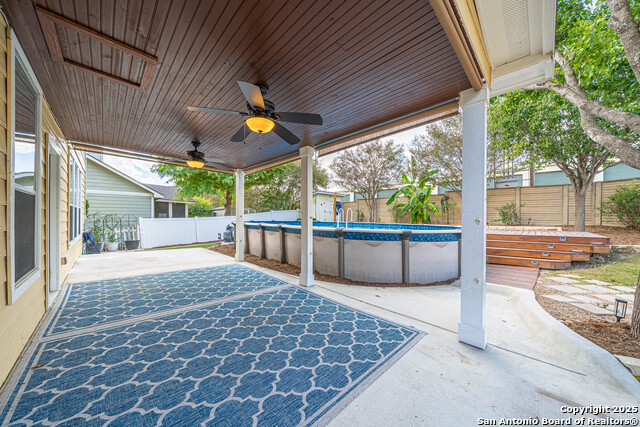 Listing photo id 24 for 116 Running Brook