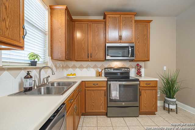 Listing photo id 6 for 116 Running Brook