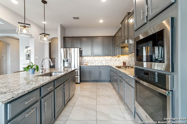 Image 17 of 38 For 3810 Nublado