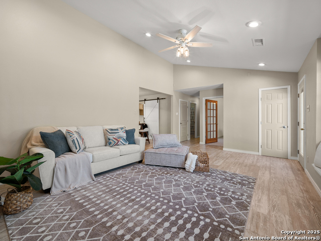 Image 12 of 32 For 504 Oak Grove