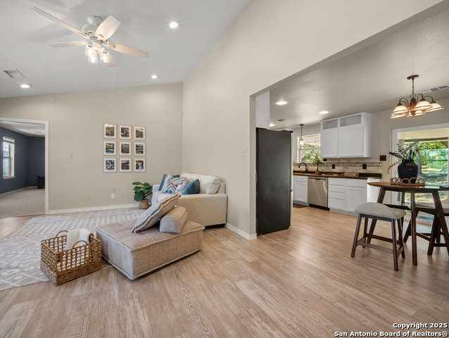 Image 13 of 32 For 504 Oak Grove