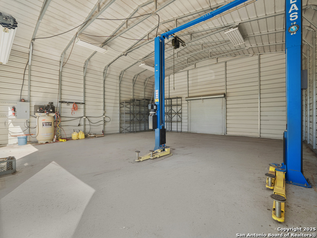 Image 32 of 32 For 504 Oak Grove