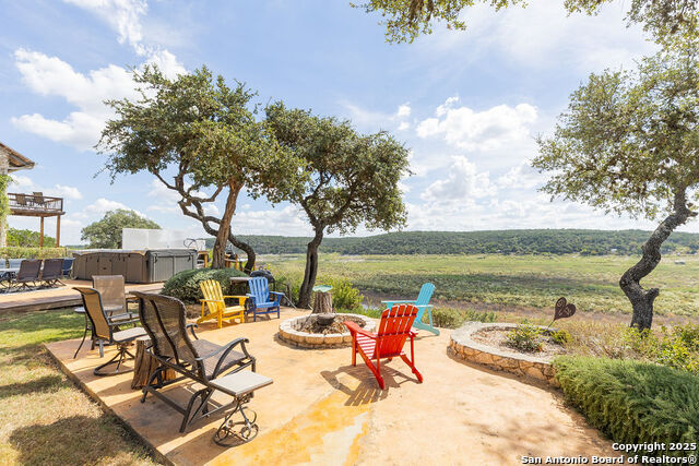 Listing photo id 12 for 309 & 314 Sunset