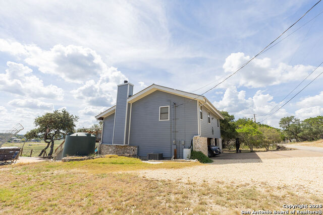 Listing photo id 20 for 309 & 314 Sunset