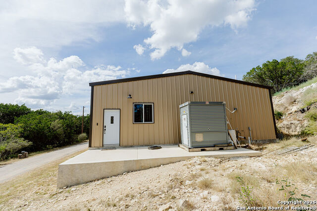 Listing photo id 22 for 309 & 314 Sunset