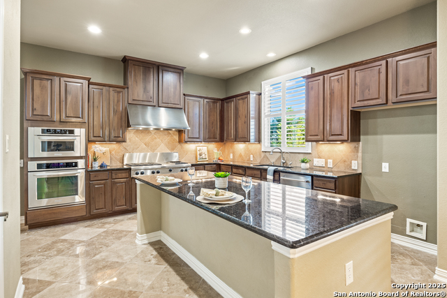 Image 16 of 61 For 8202 Plum Valley