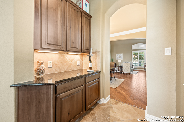 Image 19 of 61 For 8202 Plum Valley