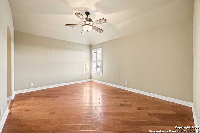 Image 33 of 61 For 8202 Plum Valley