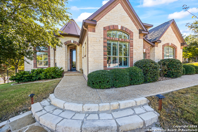 Image 5 of 61 For 8202 Plum Valley