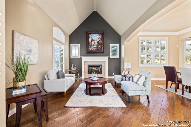 Image 7 of 61 For 8202 Plum Valley