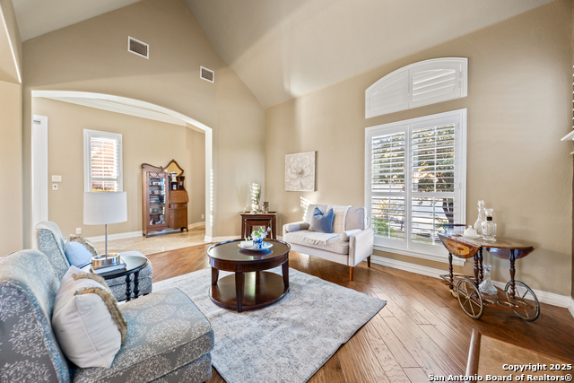 Image 8 of 61 For 8202 Plum Valley