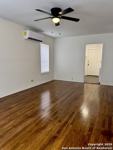 Image 10 of 24 For 513 Eleanor  