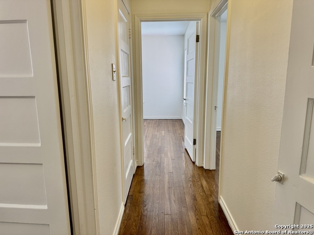 Image 11 of 24 For 513 Eleanor  