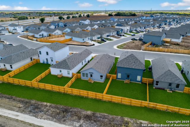 Image 26 of 27 For 8830 Pyron Pl