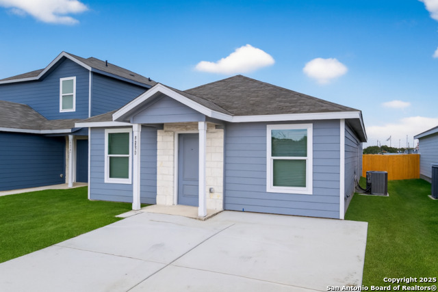 Image 3 of 27 For 8830 Pyron Pl