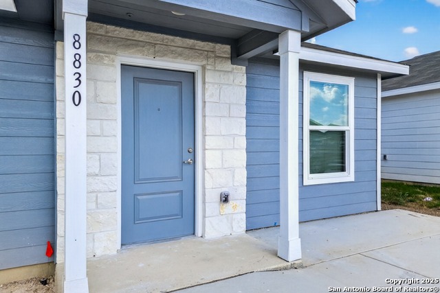 Image 4 of 27 For 8830 Pyron Pl