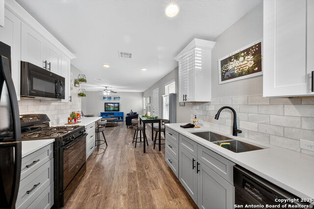 Image 10 of 27 For 14911 Cologne Mill