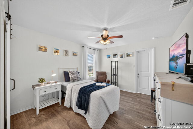 Image 13 of 27 For 14911 Cologne Mill