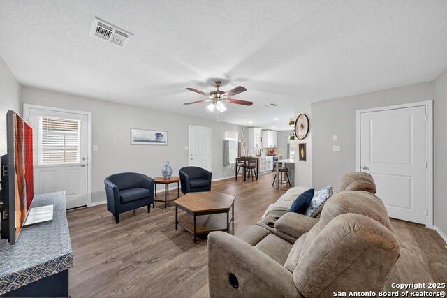 Image 7 of 27 For 14911 Cologne Mill