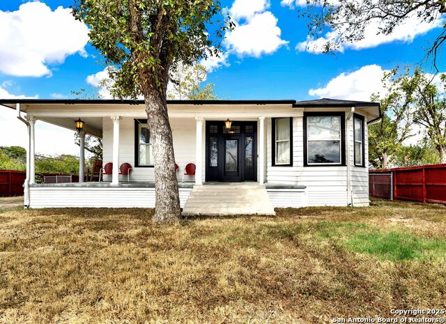 Details for 914 Gentilz , Castroville, TX 78009