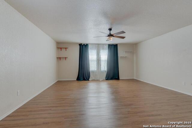 Image 17 of 33 For 6135 Donely Pl