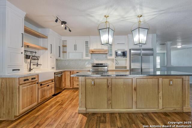 Image 9 of 33 For 6135 Donely Pl