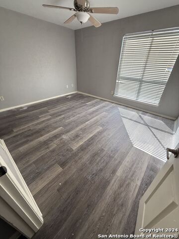 Image 6 of 14 For 4918 Ali Ave #2