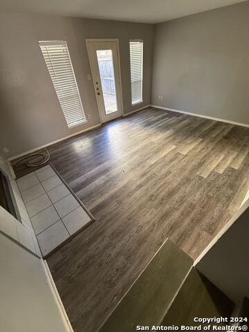 Image 8 of 14 For 4918 Ali Ave #2