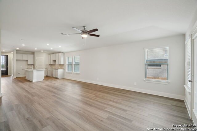 Image 13 of 35 For 14527 Rainwater Trail