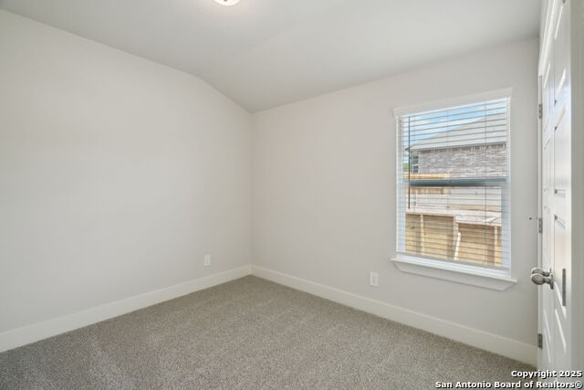 Image 25 of 35 For 14527 Rainwater Trail