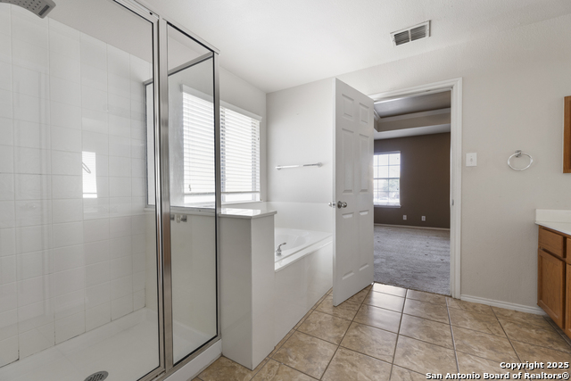 Listing photo id 27 for 8202 Valley Wl