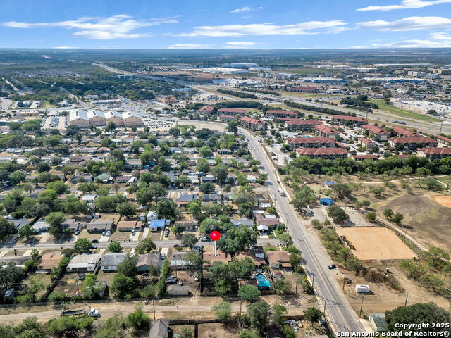 Image 10 of 16 For 3611 Southport