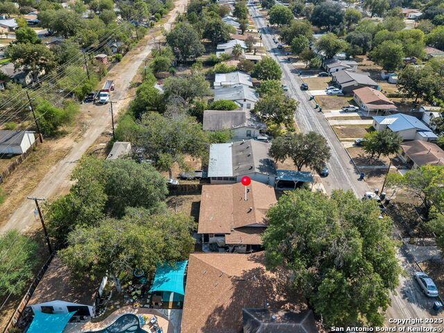 Image 6 of 16 For 3611 Southport