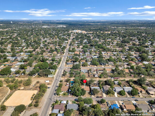 Image 8 of 16 For 3611 Southport