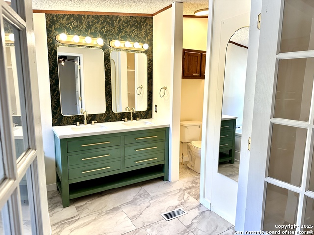 Image 15 of 34 For 286 Valley View