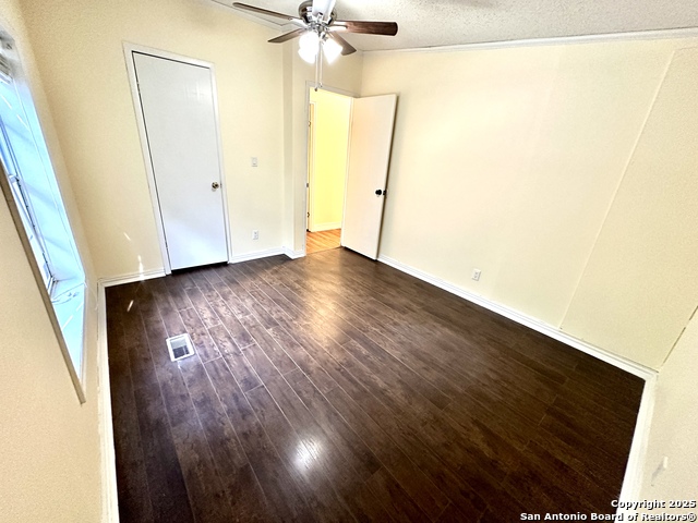 Image 23 of 34 For 286 Valley View