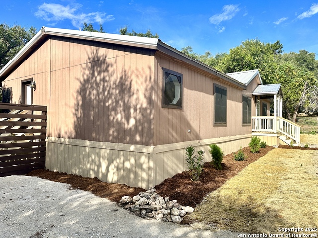 Image 27 of 34 For 286 Valley View