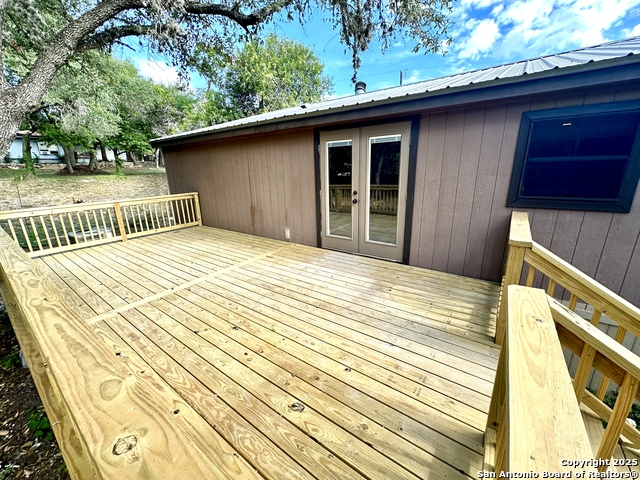 Image 33 of 34 For 286 Valley View