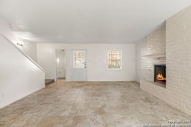 Image 6 of 26 For 8715 Starcrest  26