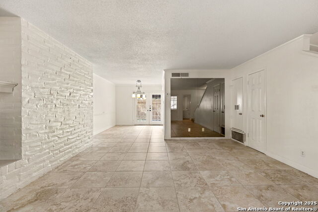 Image 8 of 26 For 8715 Starcrest  26