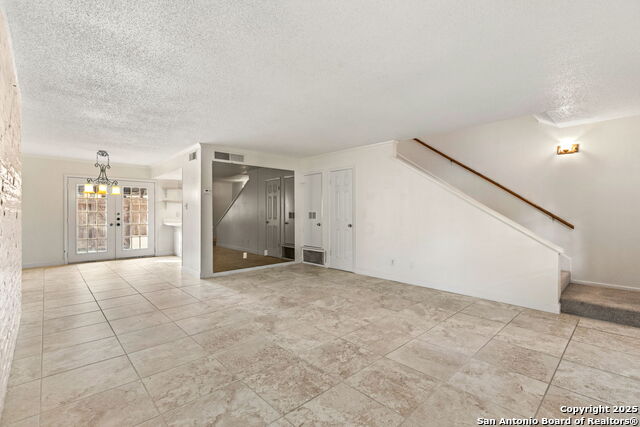 Image 9 of 26 For 8715 Starcrest  26