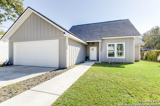 Details for 1209 Avenue K, Hondo, TX 78861