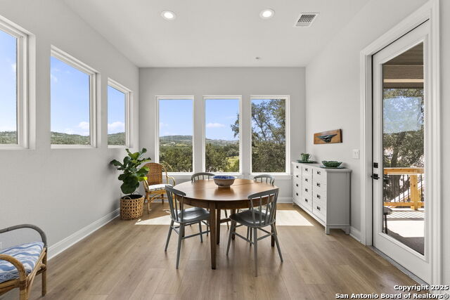 Image 19 of 36 For 28403 Vario Ln