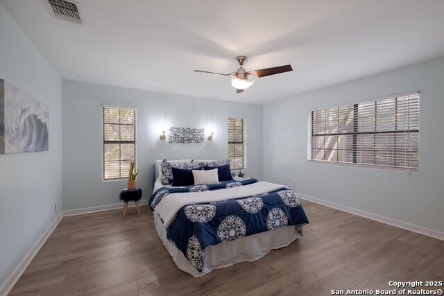 Listing photo id 11 for 26042 Cypress Oaks