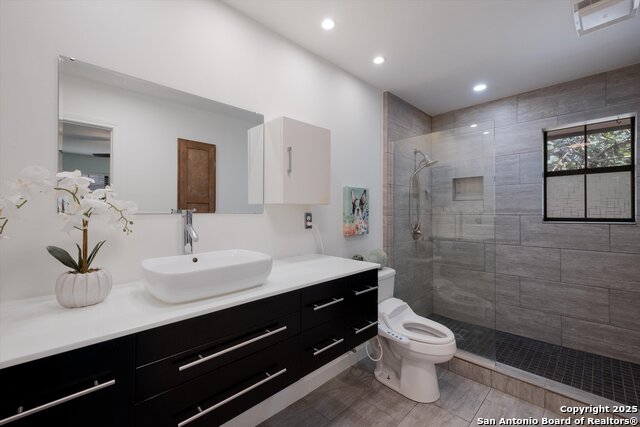 Listing photo id 13 for 26042 Cypress Oaks