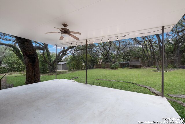 Listing photo id 18 for 26042 Cypress Oaks
